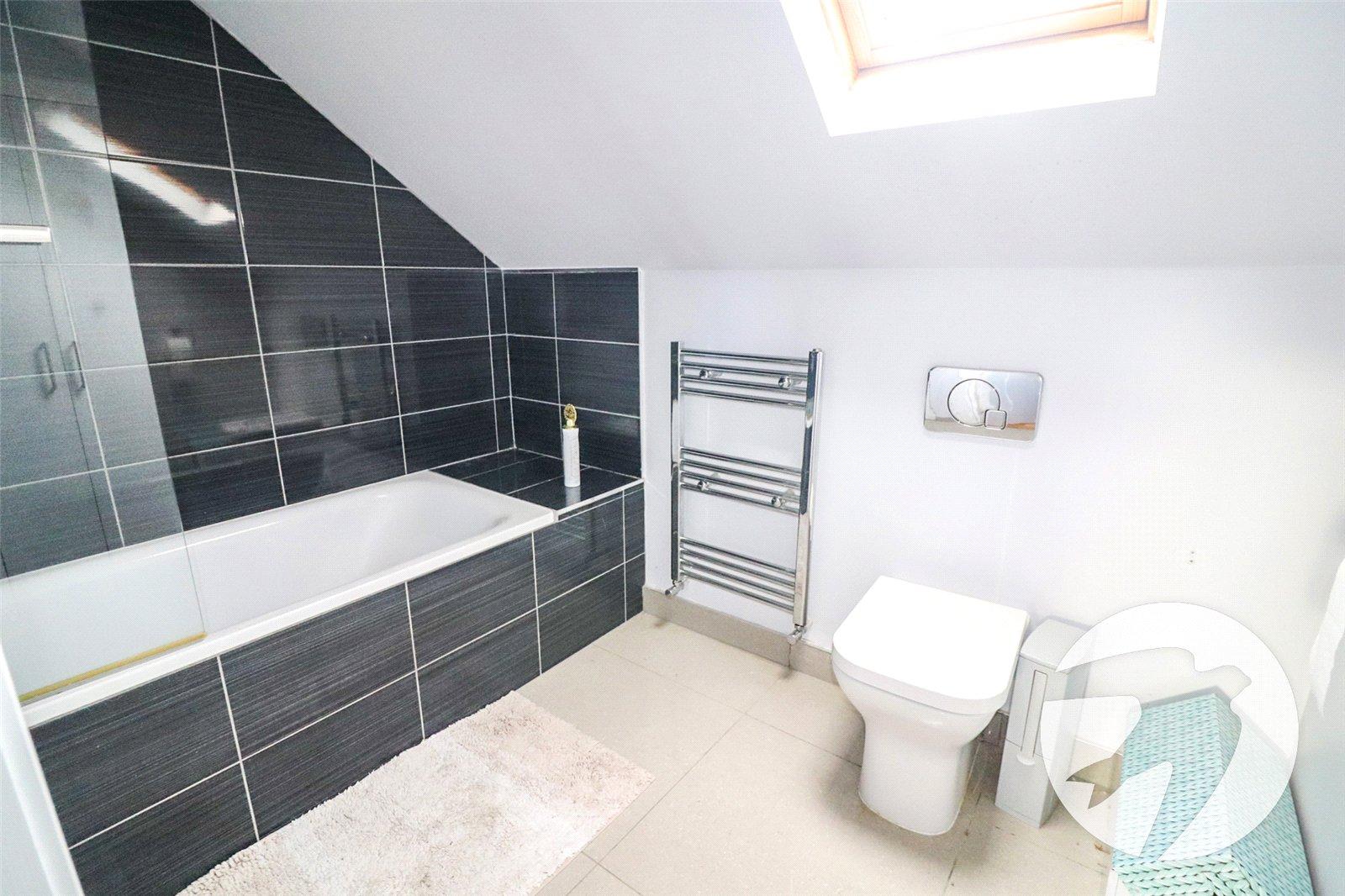4 bedroom bungalow for sale in Bexleyheath | Robinson Jackson