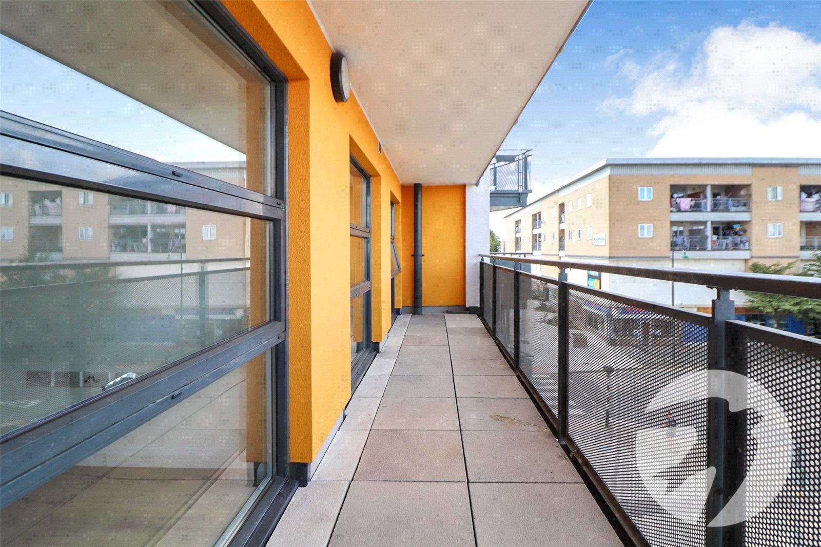 2 bedroom property for sale in 102 High Street | Robinson Jackson