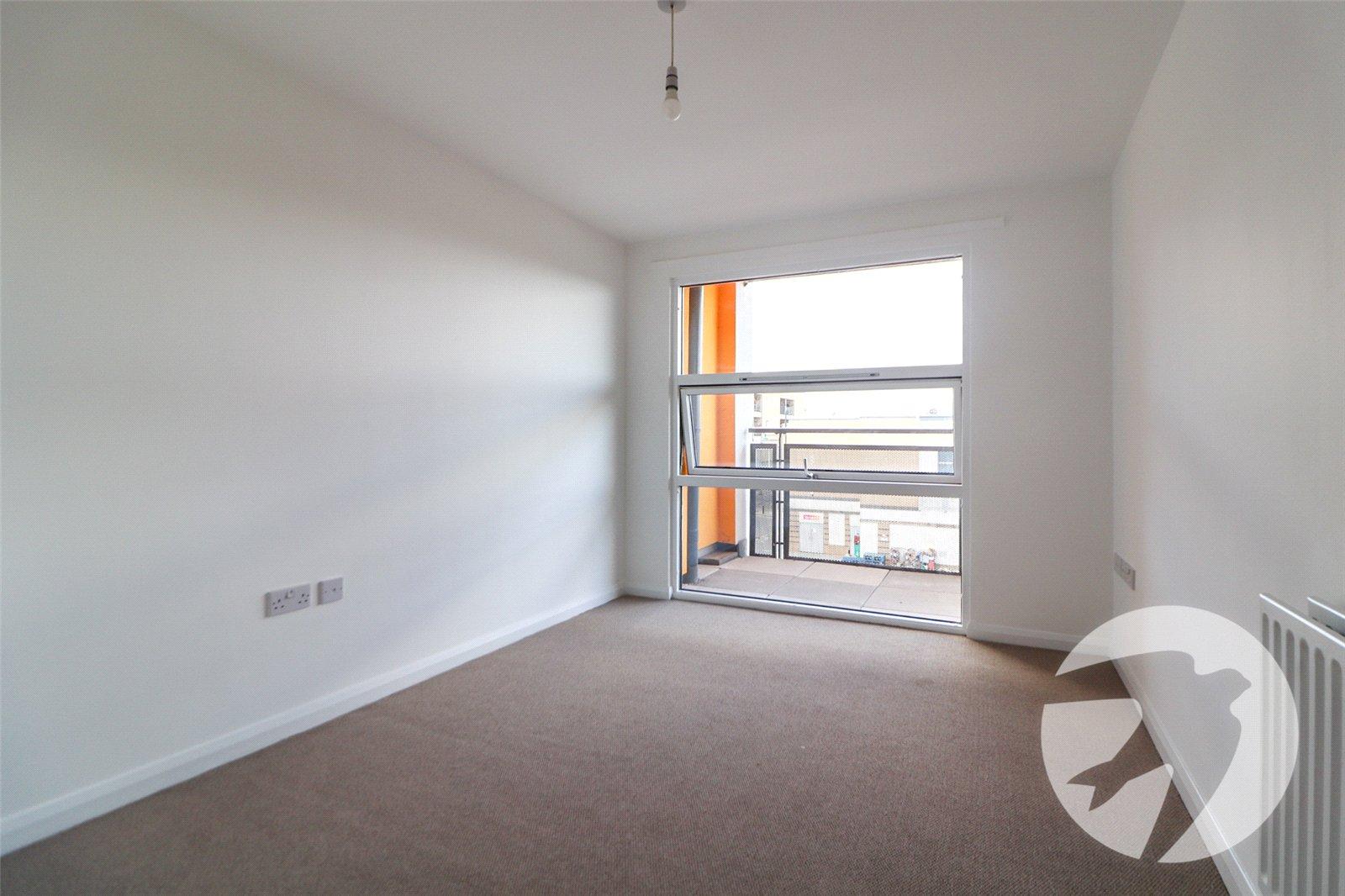 2 bedroom property for sale in 102 High Street | Robinson Jackson