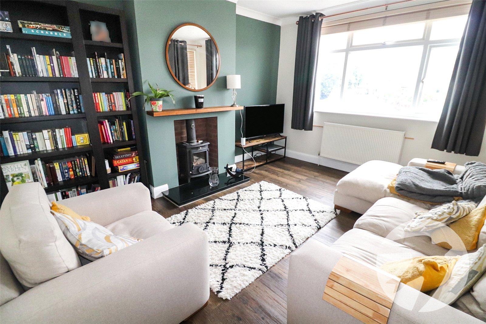 3 bedroom bungalow for sale in Barnehurst | Robinson Jackson