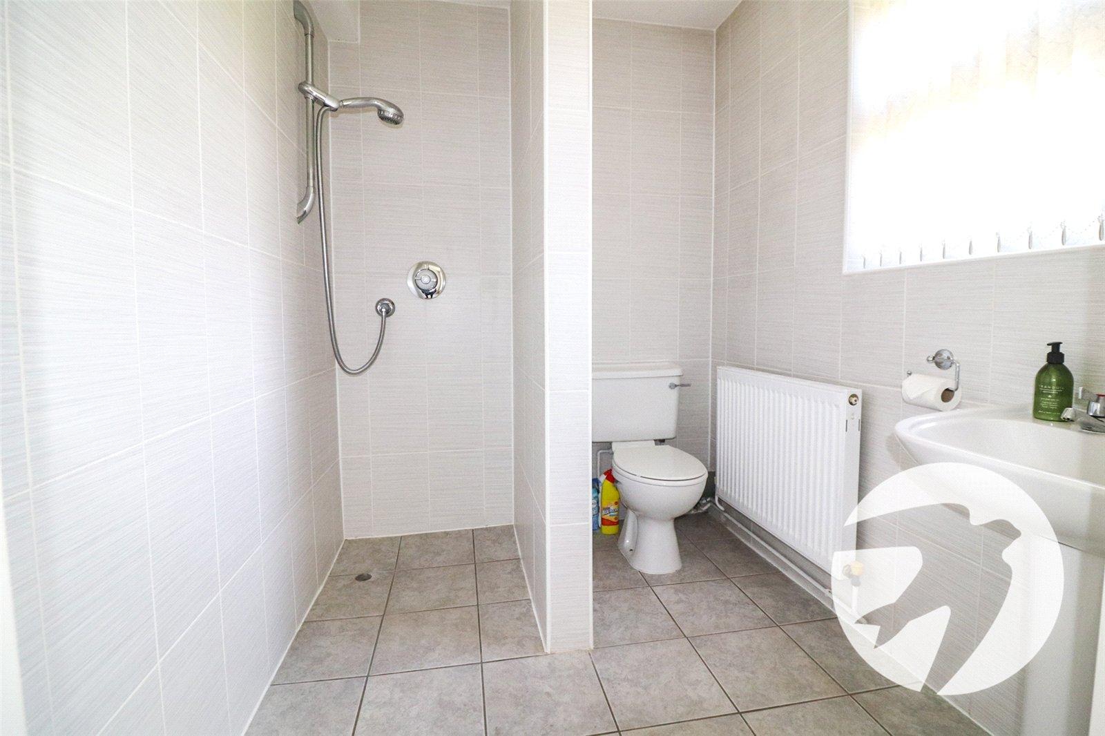 2 bedroom bungalow for sale in Erith | Robinson Jackson