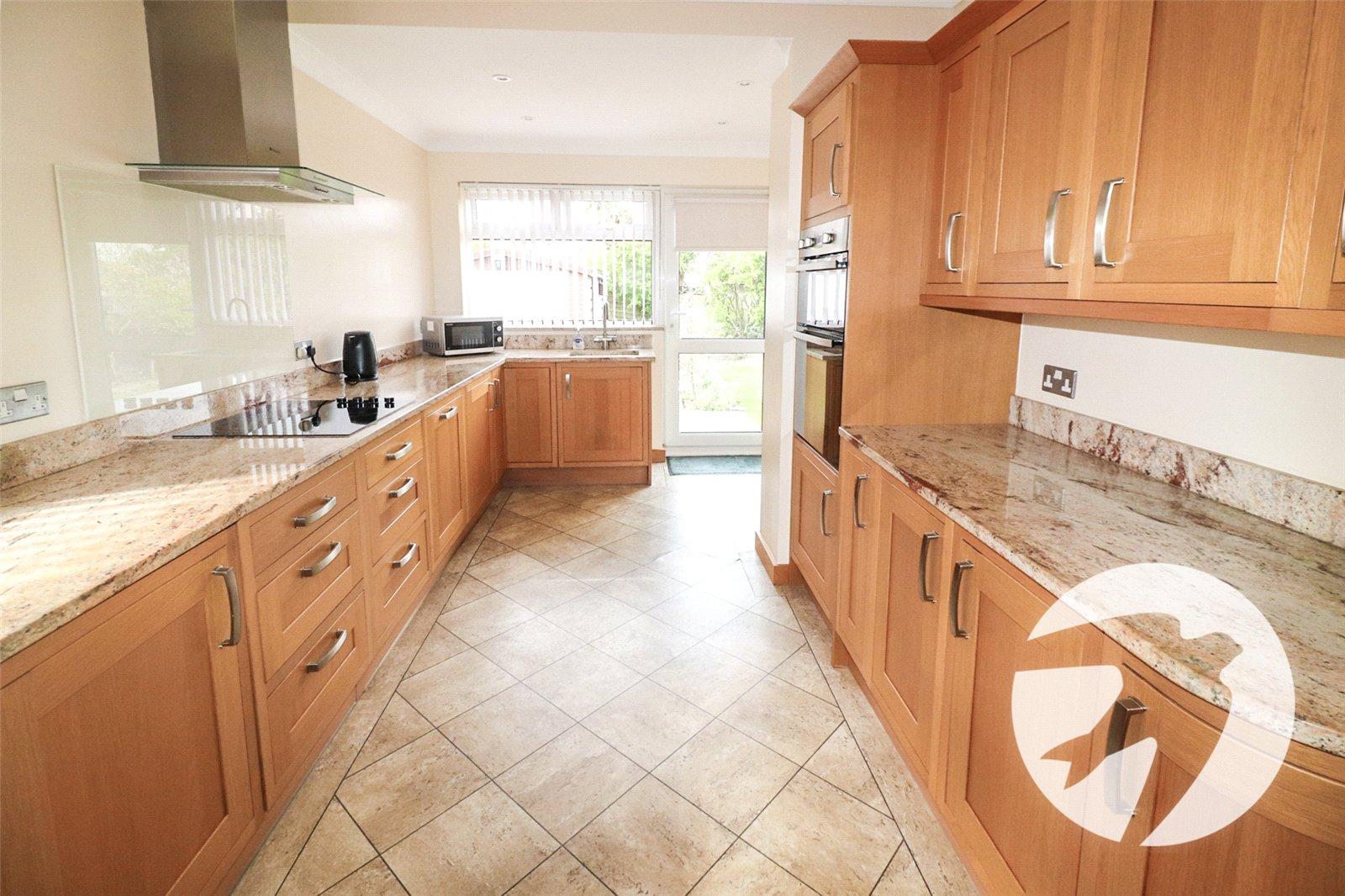 2 bedroom bungalow for sale in Erith | Robinson Jackson