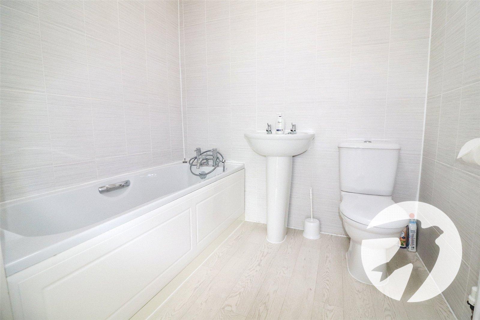 2 bedroom bungalow for sale in Erith | Robinson Jackson