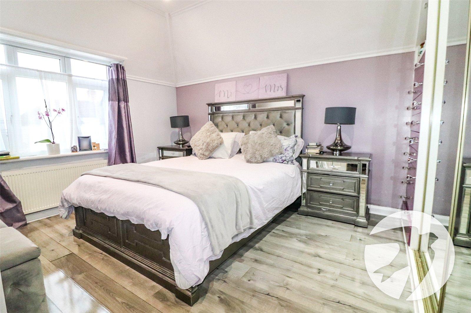 4 bedroom house for sale in Northumberland Heath | Robinson Jackson