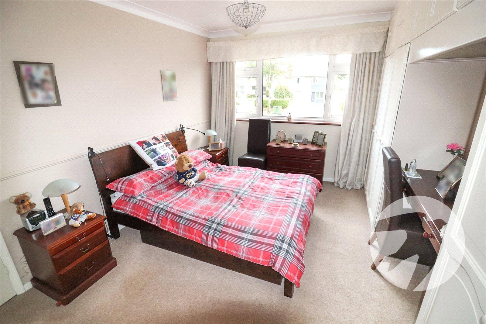 4 bedroom house for sale in Erith | Robinson Jackson