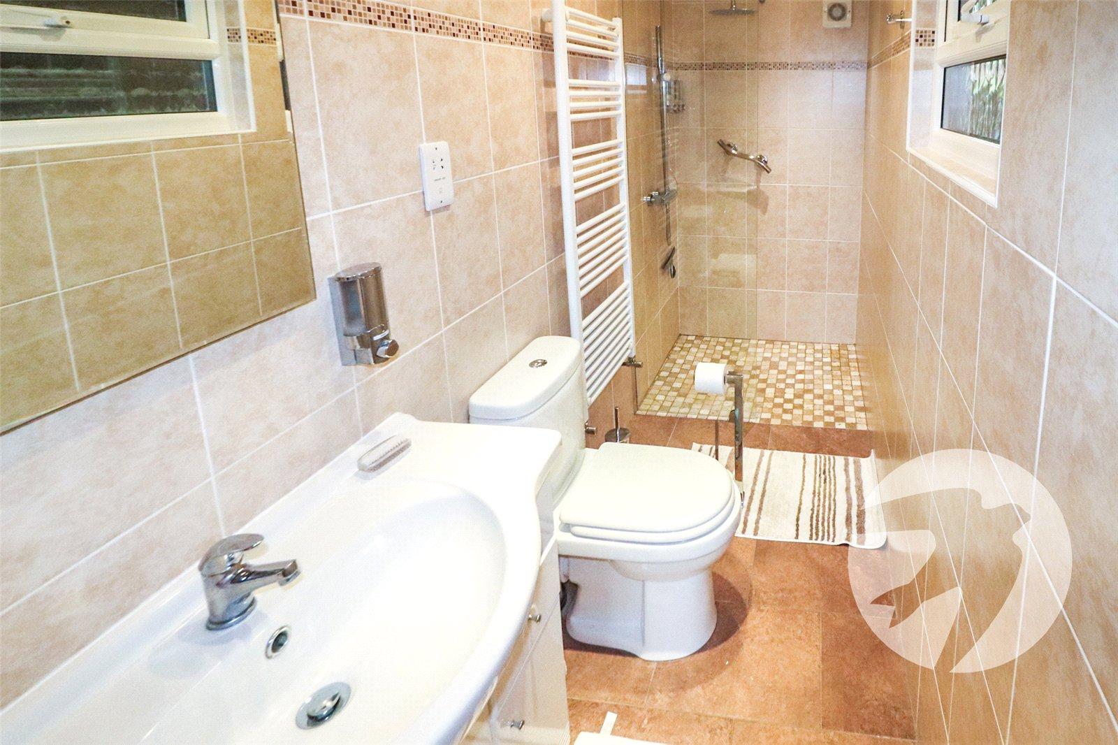 4 bedroom house for sale in Erith | Robinson Jackson