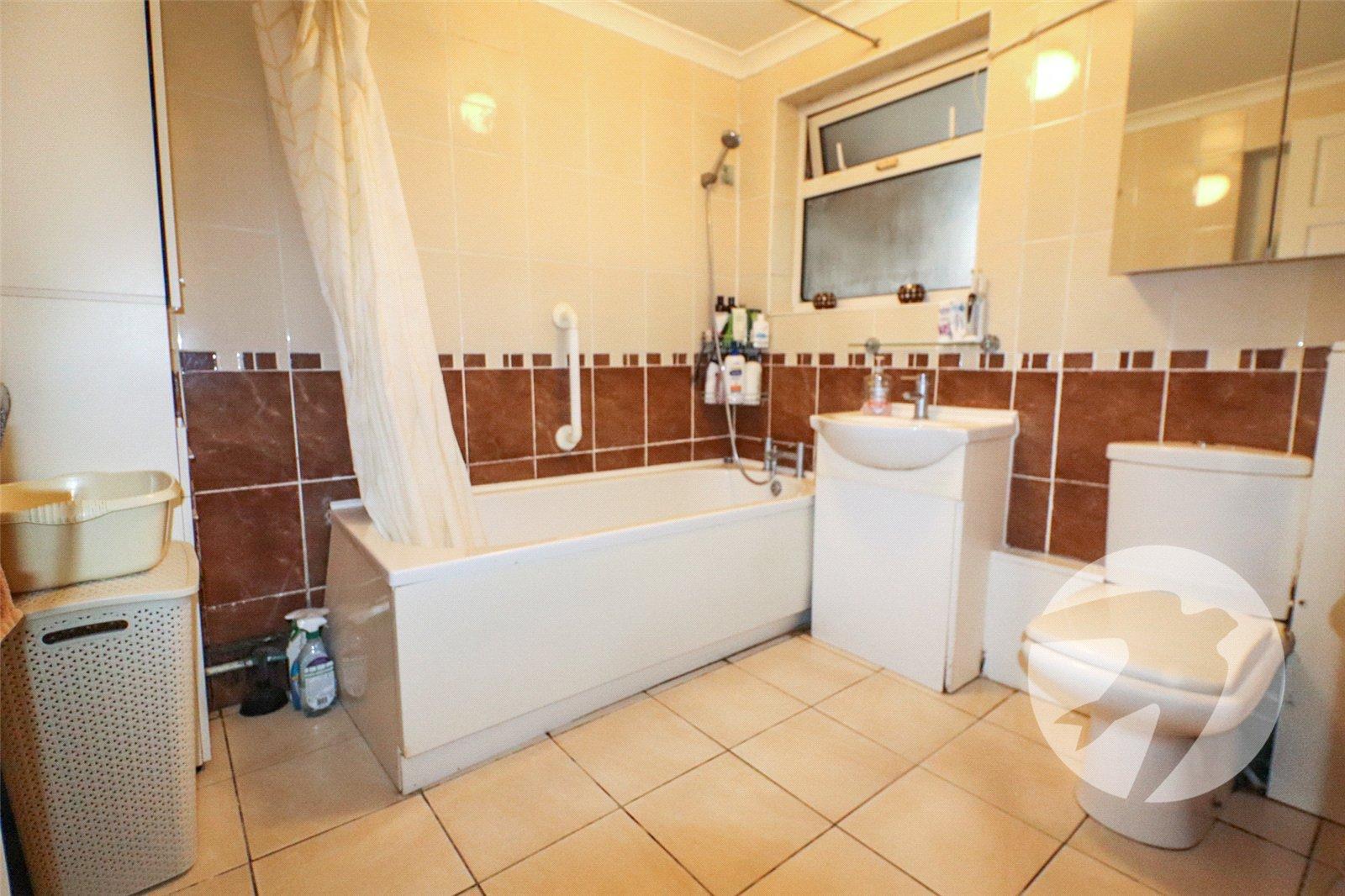 3 bedroom house for sale in Erith | Robinson Jackson