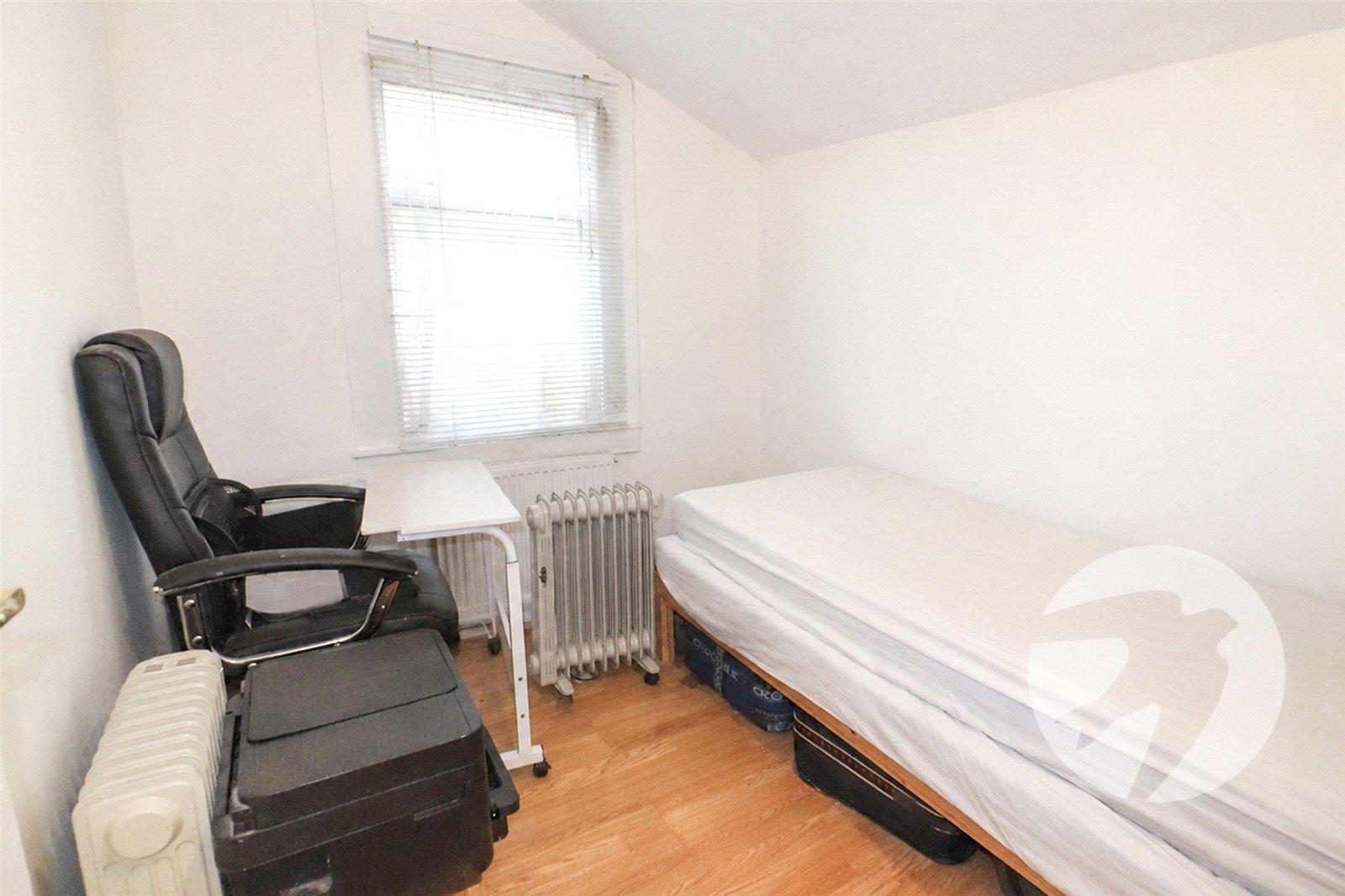 3 bedroom house for sale in Erith | Robinson Jackson