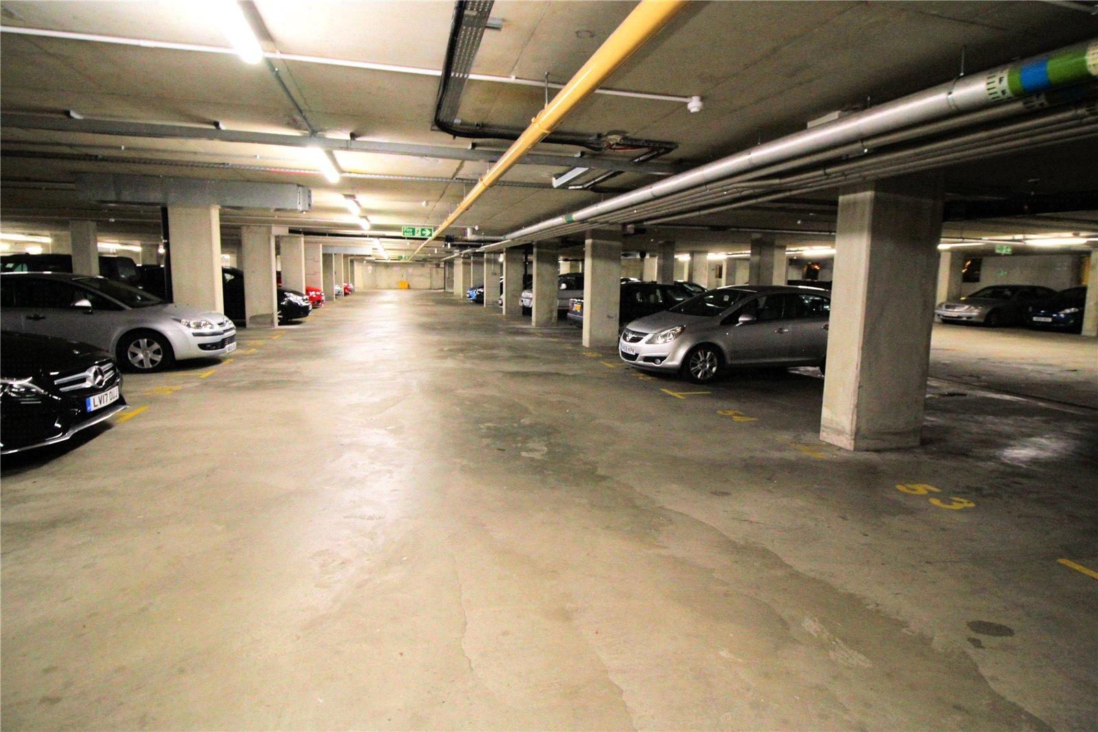 2 bedroom property for sale in 102 High Street | Robinson Jackson