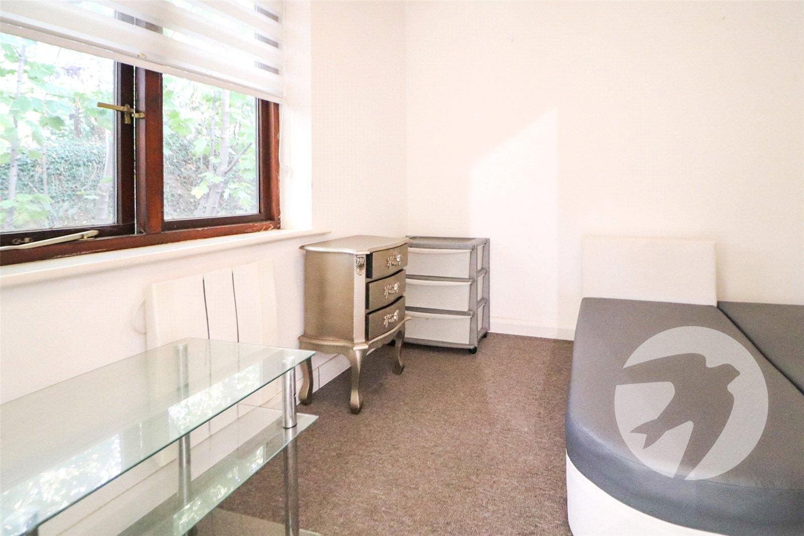 2 bedroom property for sale in  | Robinson Jackson