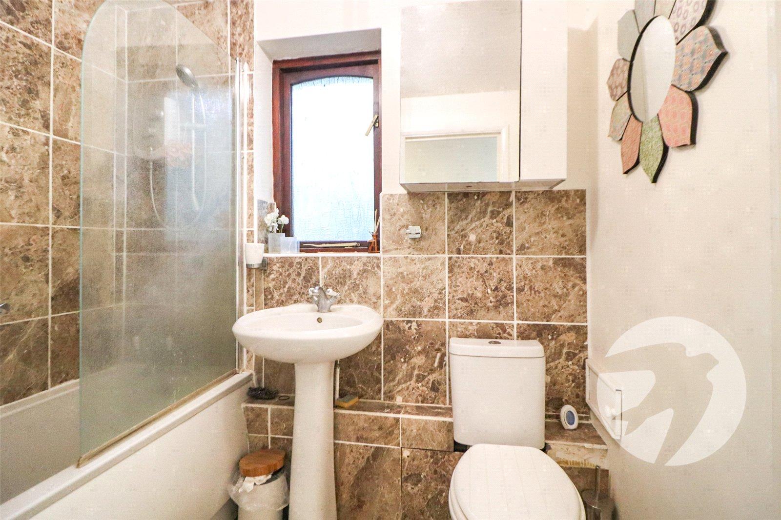 2 bedroom property for sale in  | Robinson Jackson