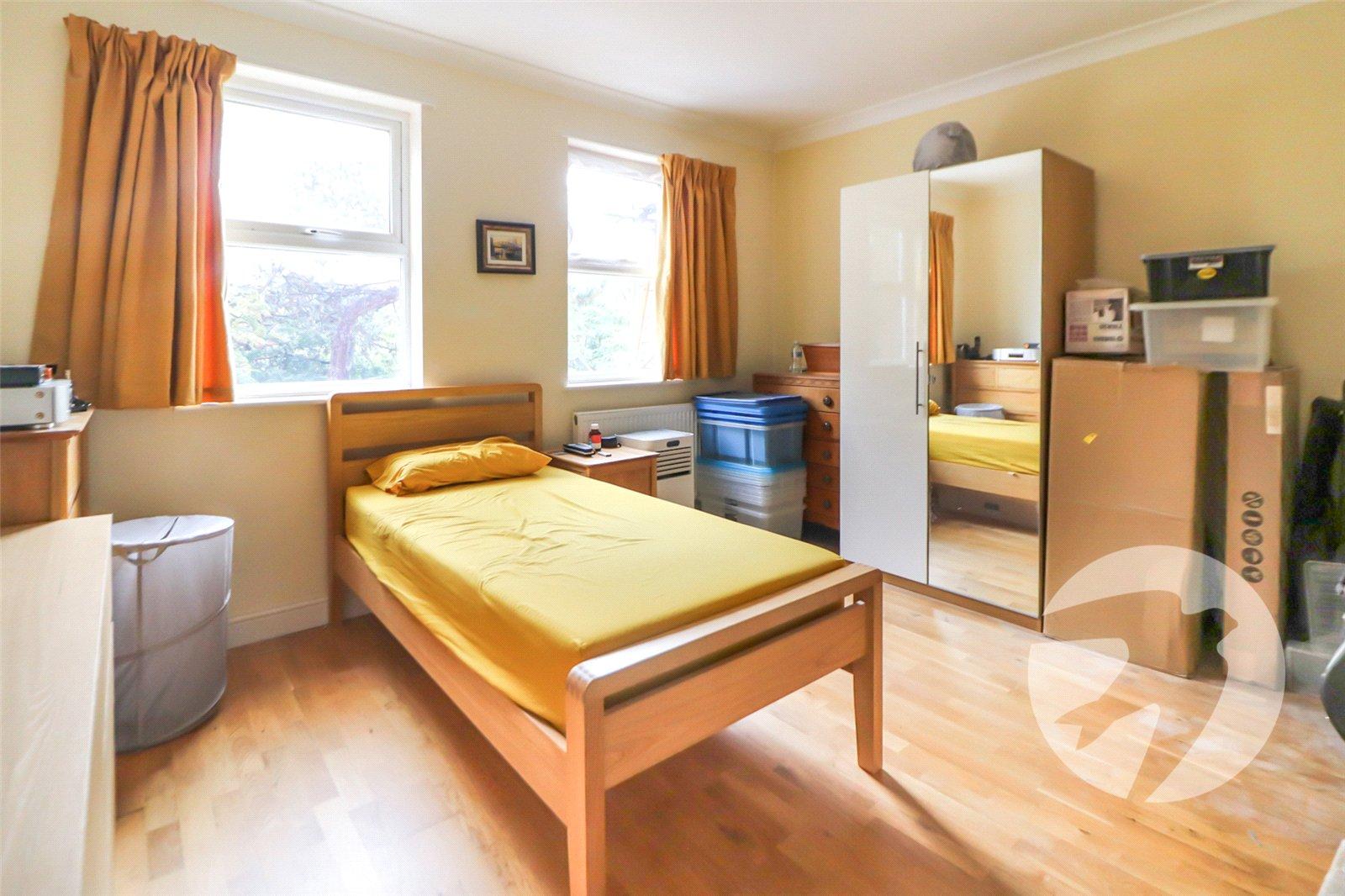 3 bedroom house for sale in Erith | Robinson Jackson