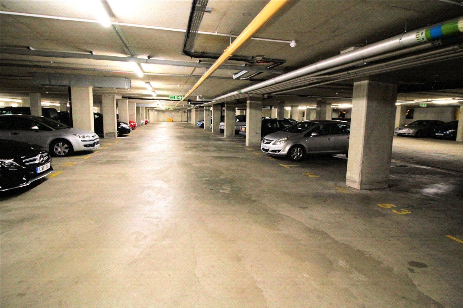 2 bedroom property for sale in 102 High Street | Robinson Jackson