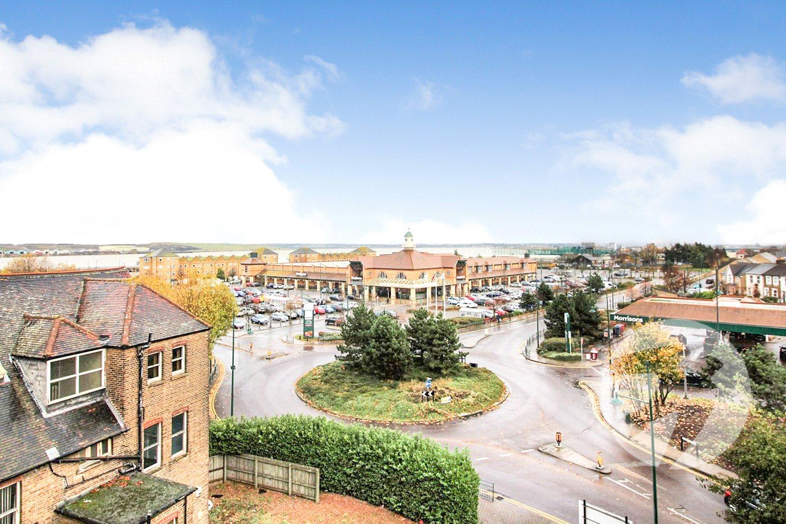 2 bedroom property for sale in 102 High Street | Robinson Jackson