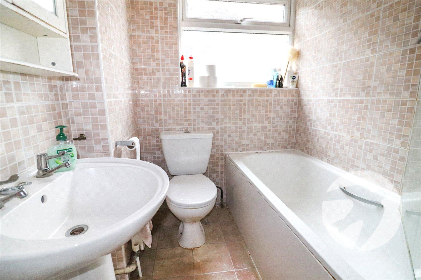 2 bedroom property for sale in  | Robinson Jackson