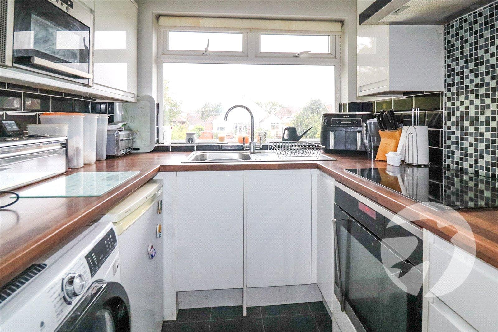 2 bedroom property for sale in  | Robinson Jackson