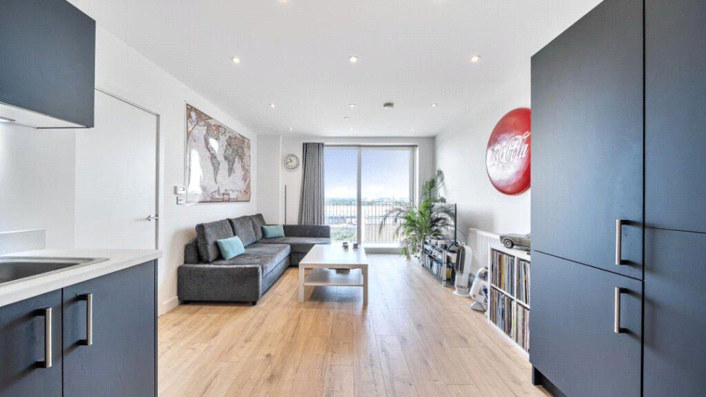 2 bedroom property for sale in  | Robinson Jackson
