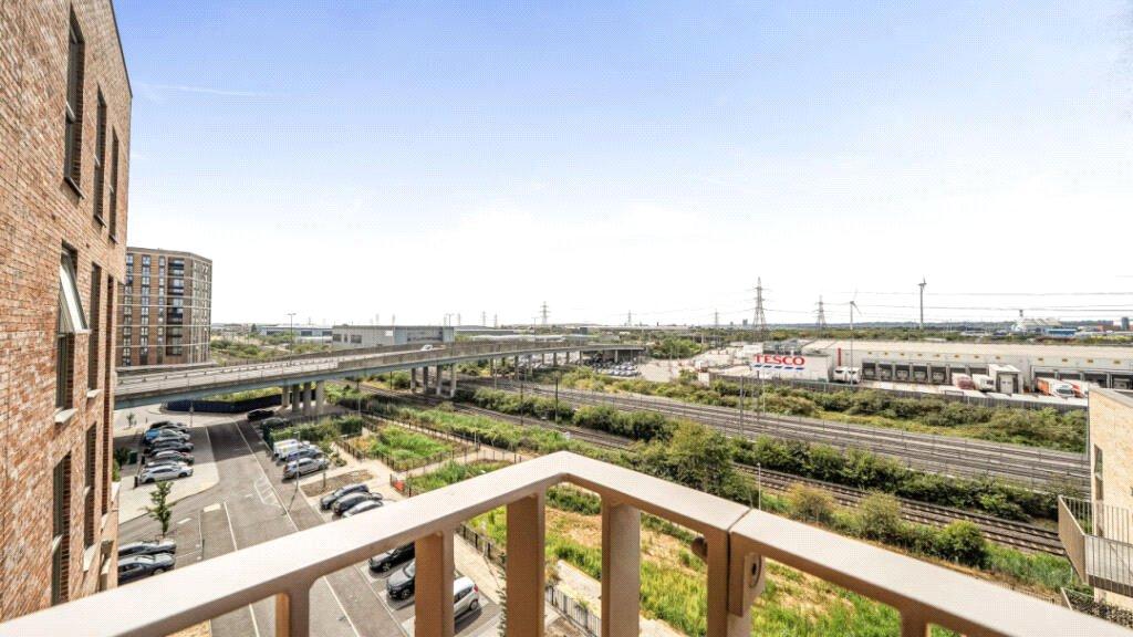 2 bedroom property for sale in  | Robinson Jackson