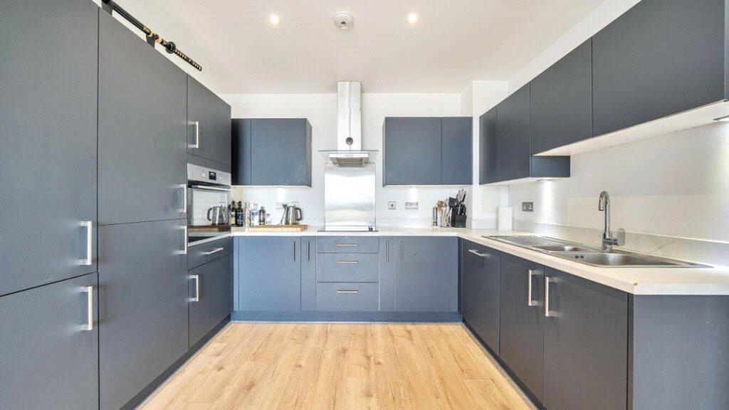 2 bedroom property for sale in  | Robinson Jackson