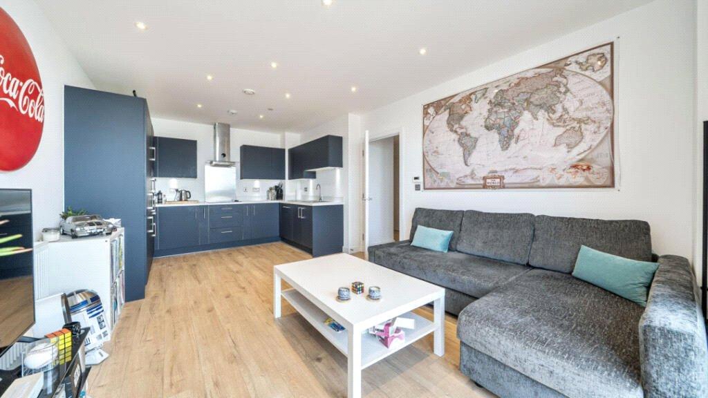 2 bedroom property for sale in  | Robinson Jackson