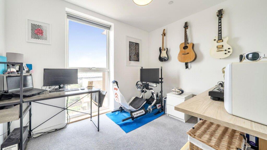 2 bedroom property for sale in  | Robinson Jackson