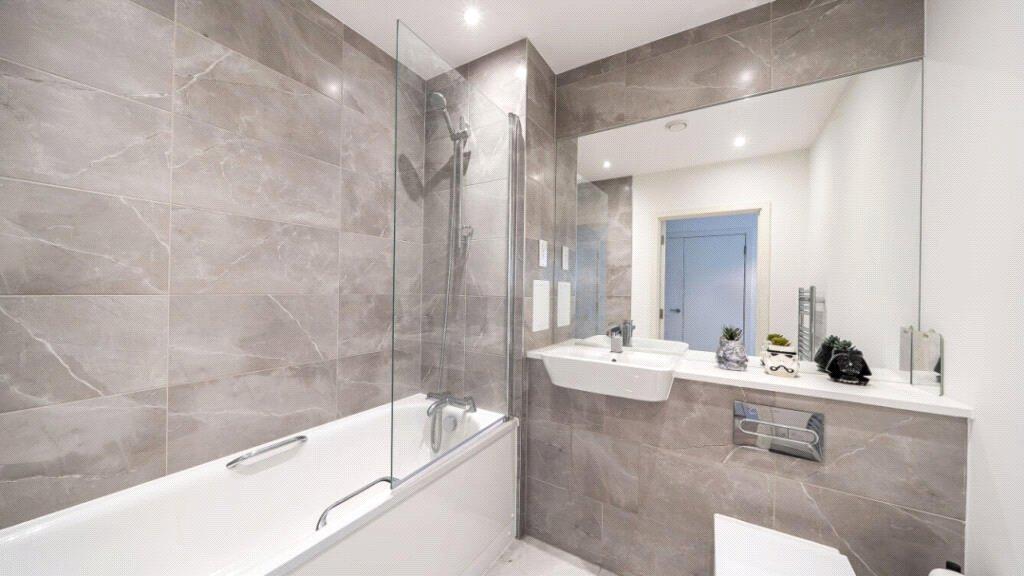 2 bedroom property for sale in  | Robinson Jackson