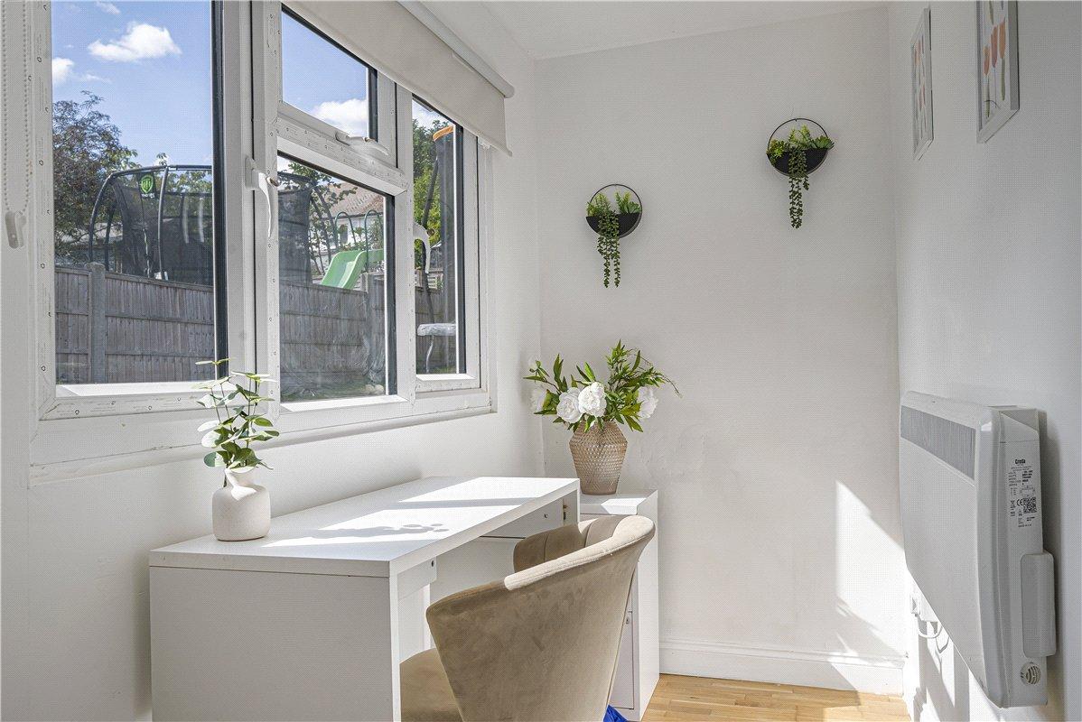2 bedroom property for sale in Chislehurst | Robinson Jackson