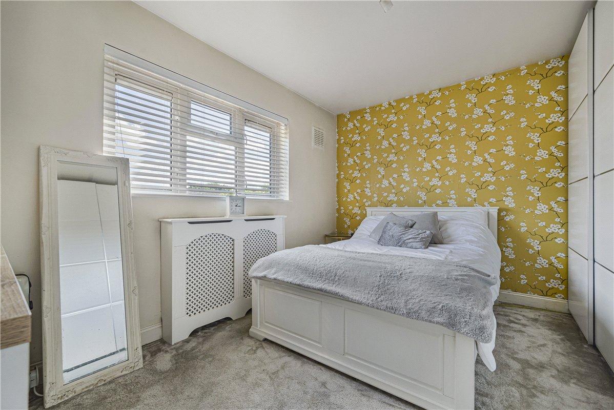 2 bedroom property for sale in Chislehurst | Robinson Jackson