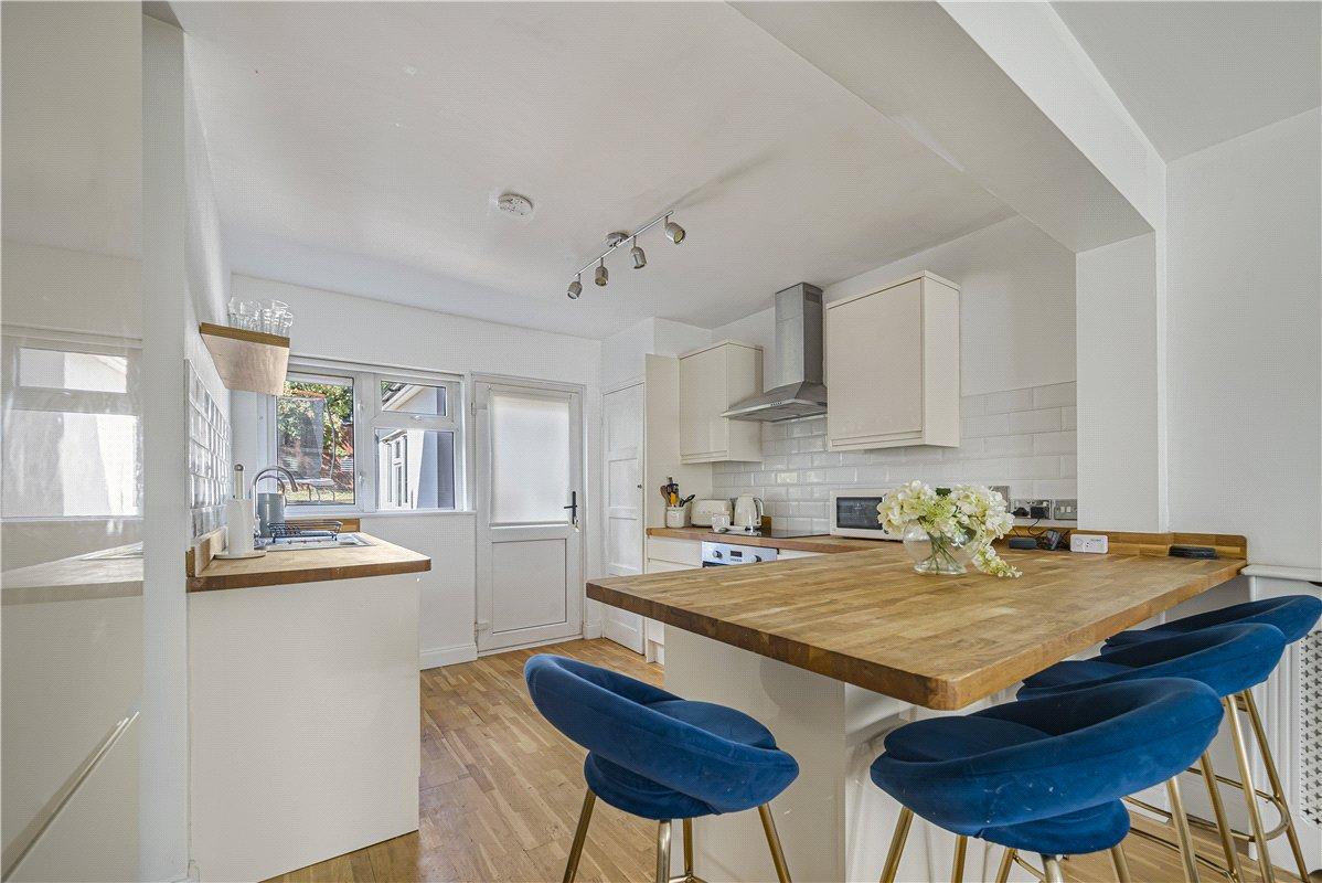 2 bedroom property for sale in Chislehurst | Robinson Jackson