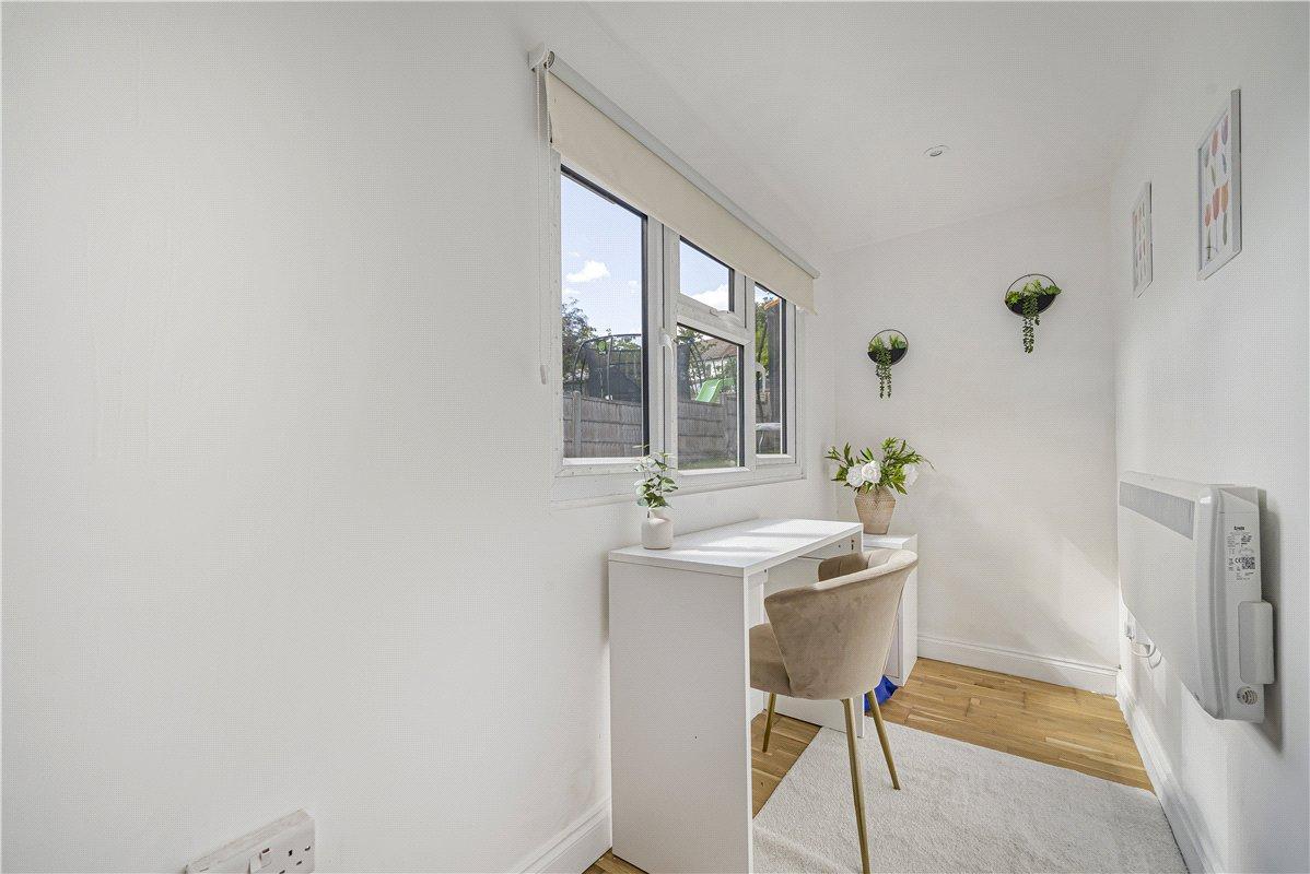 2 bedroom property for sale in Chislehurst | Robinson Jackson