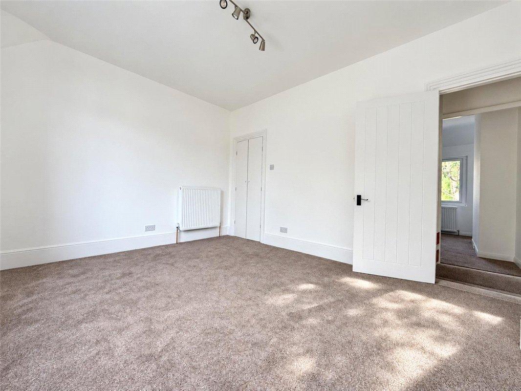 2 bedroom house for sale in Orpington | Robinson Jackson