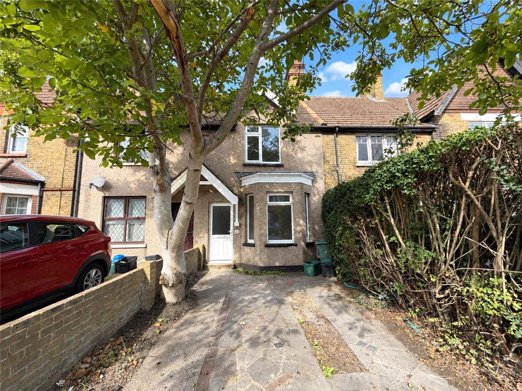 2 bedroom house for sale in Orpington | Robinson Jackson