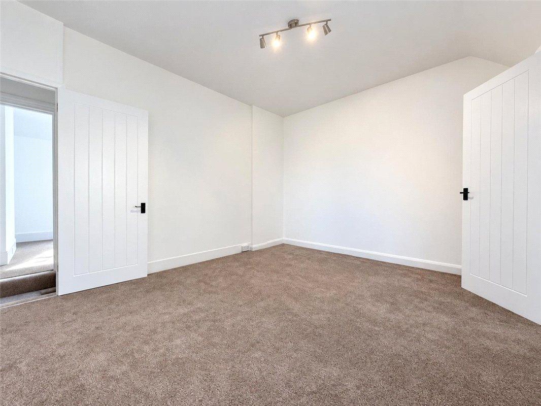 2 bedroom house for sale in Orpington | Robinson Jackson