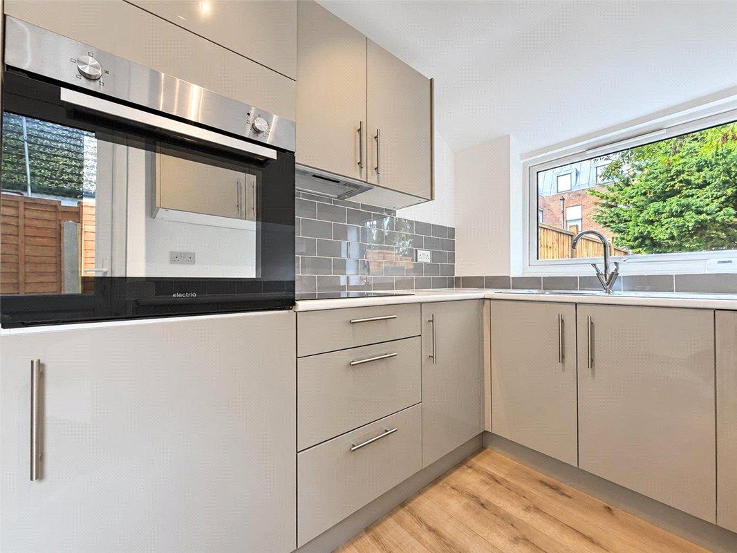 2 bedroom house for sale in Orpington | Robinson Jackson