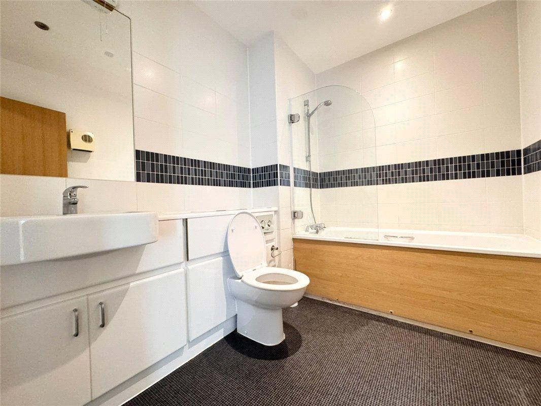 2 bedroom property for sale in Orpington | Robinson Jackson