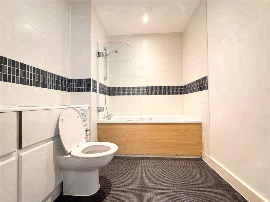 2 bedroom property for sale in Orpington | Robinson Jackson