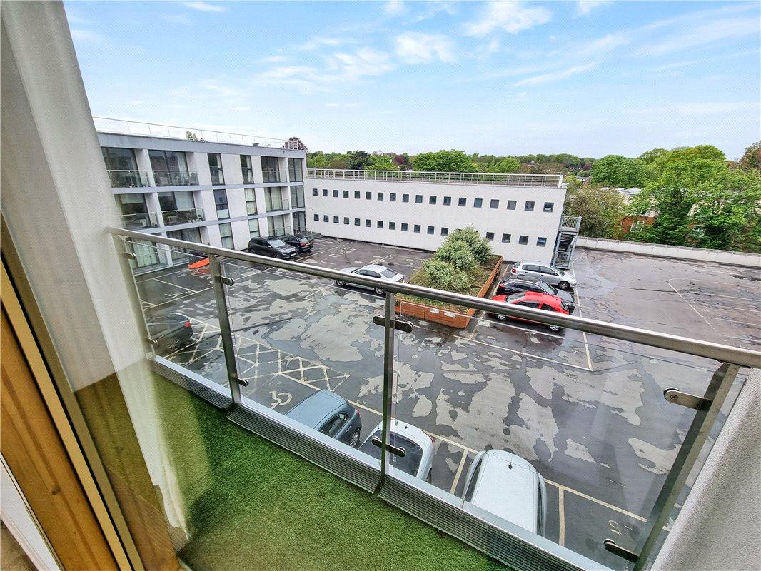 2 bedroom property for sale in Orpington | Robinson Jackson