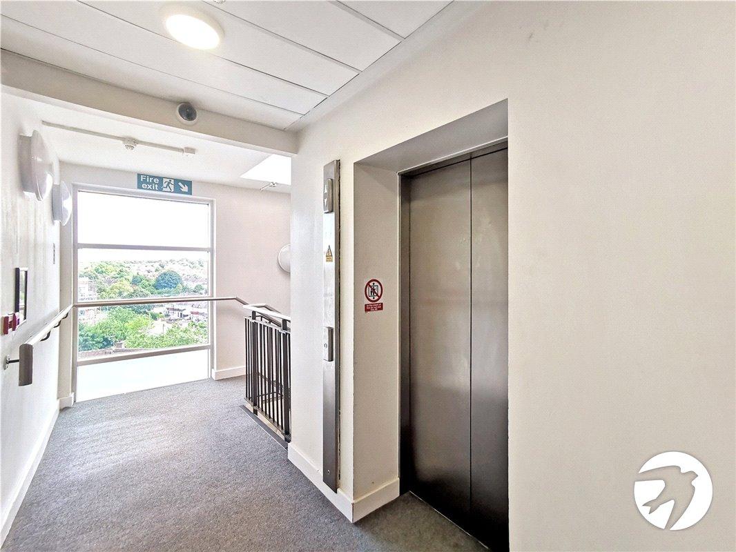 2 bedroom property for sale in Orpington | Robinson Jackson
