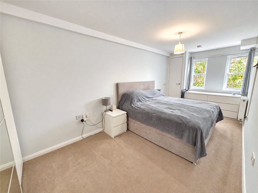 2 bedroom property for sale in Orpington | Robinson Jackson