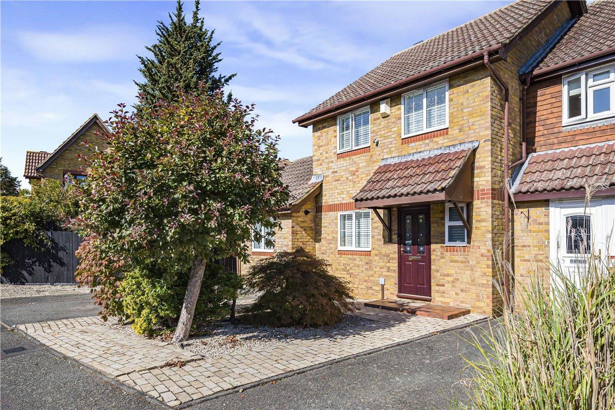 4 bedroom house for sale in Farnborough Village | Robinson Jackson