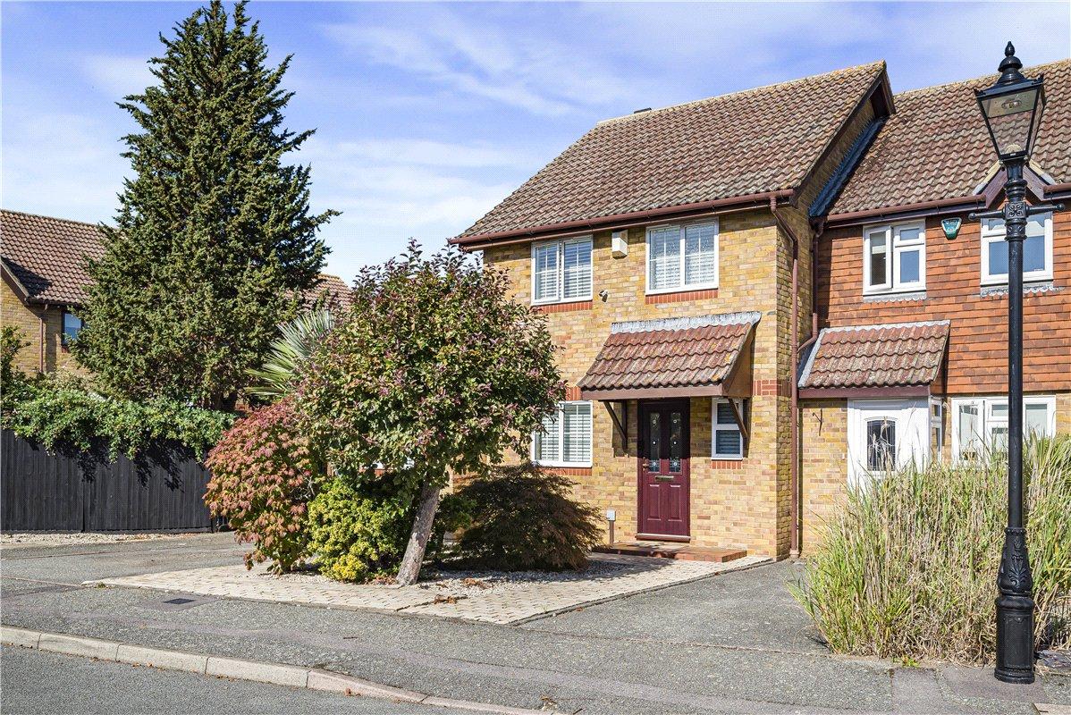 4 bedroom house for sale in Farnborough Village | Robinson Jackson