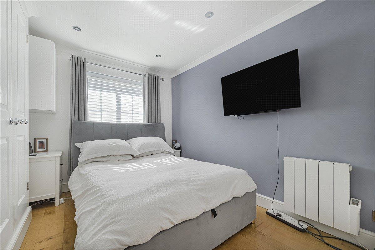 4 bedroom house for sale in Farnborough Village | Robinson Jackson