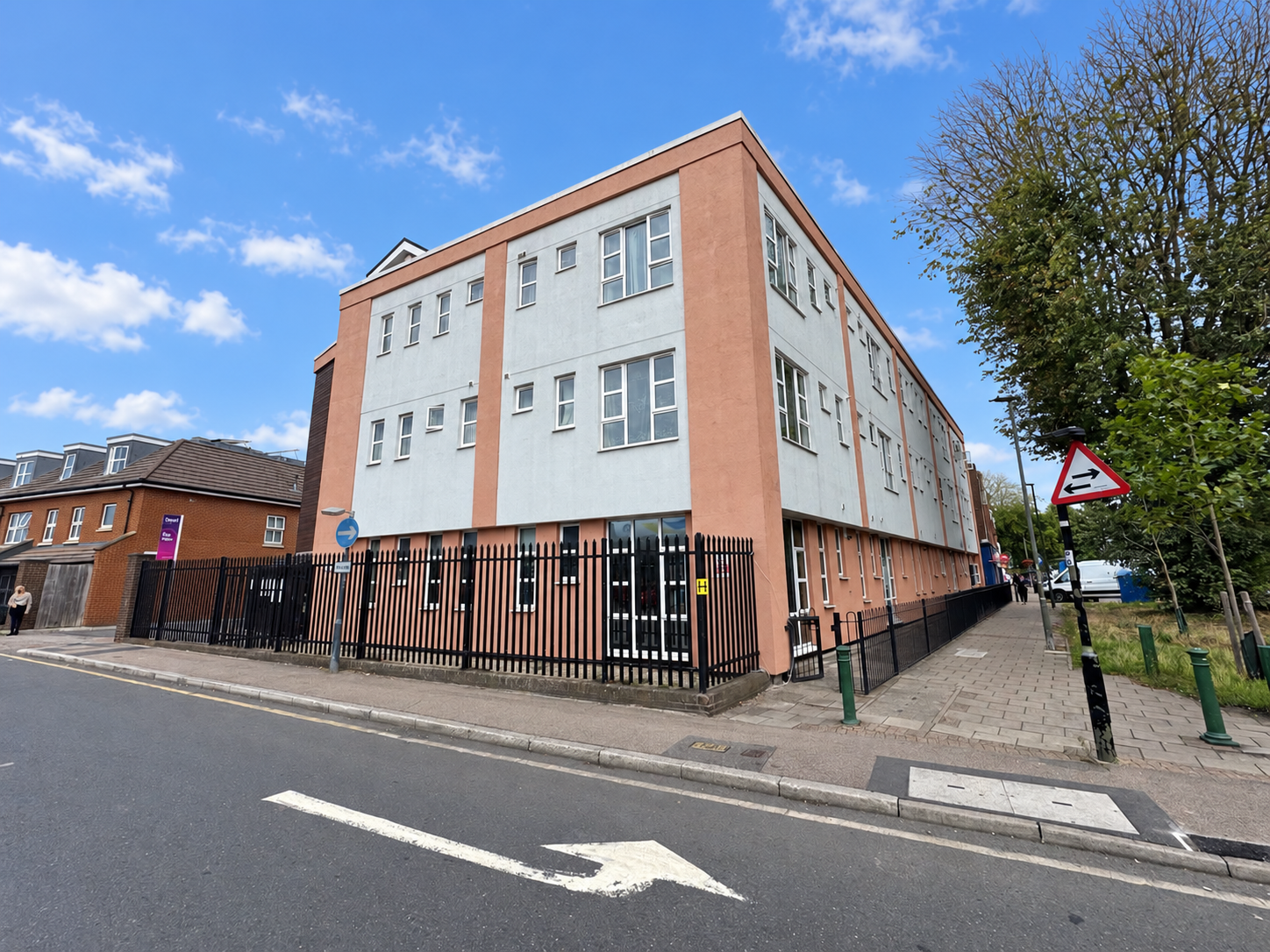 2 bedroom property for sale in Orpington | Robinson Jackson