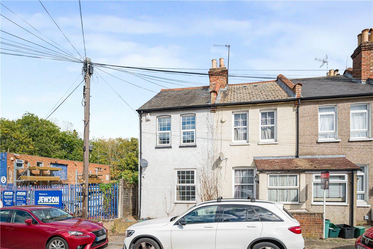 3 bedroom house for sale in Orpington | Robinson Jackson