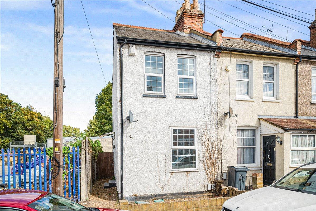 3 bedroom house for sale in Orpington | Robinson Jackson