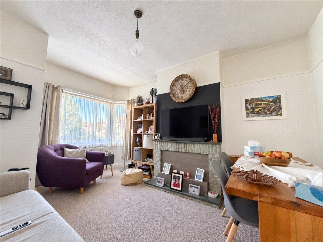 3 bedroom bungalow for sale in Orpington | Robinson Jackson