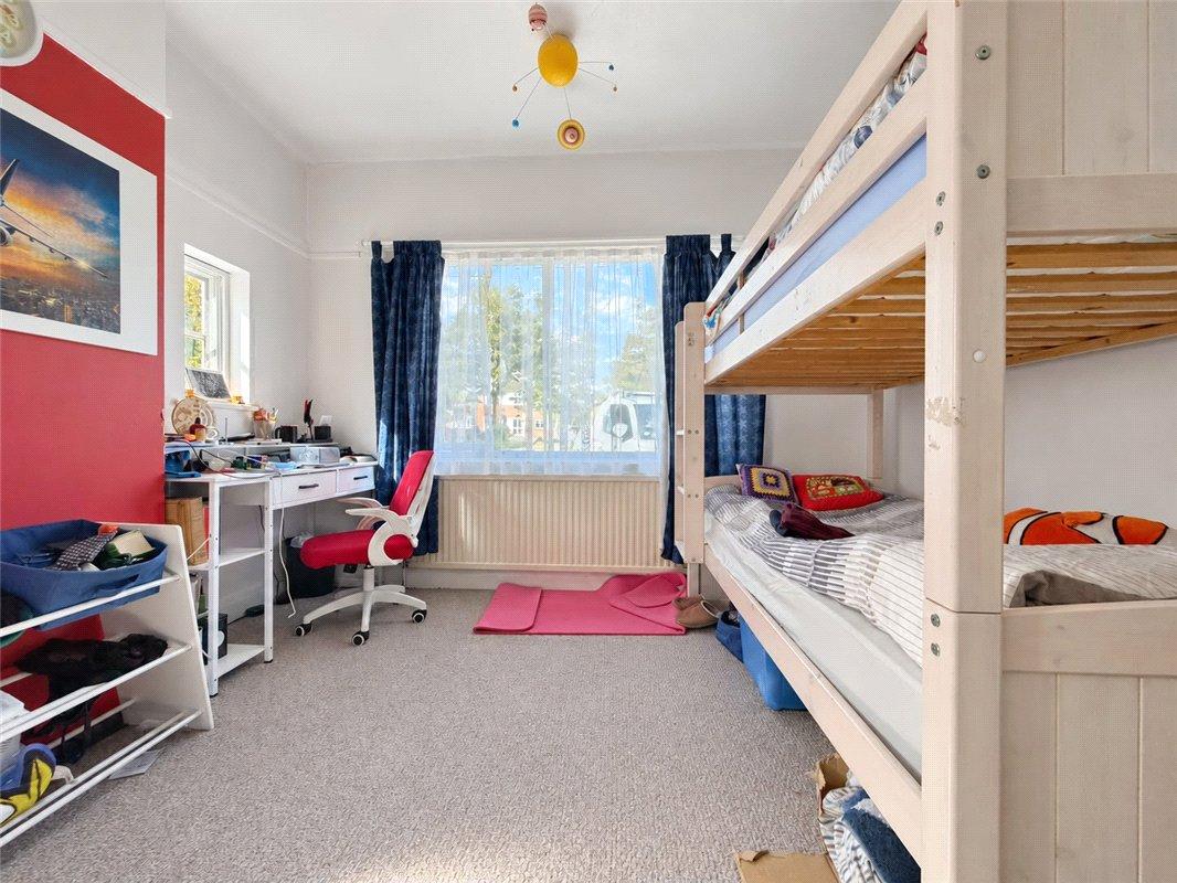 3 bedroom bungalow for sale in Orpington | Robinson Jackson