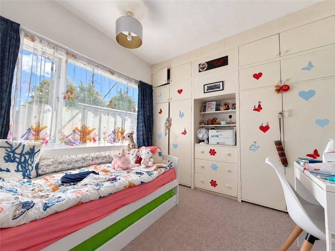 3 bedroom bungalow for sale in Orpington | Robinson Jackson