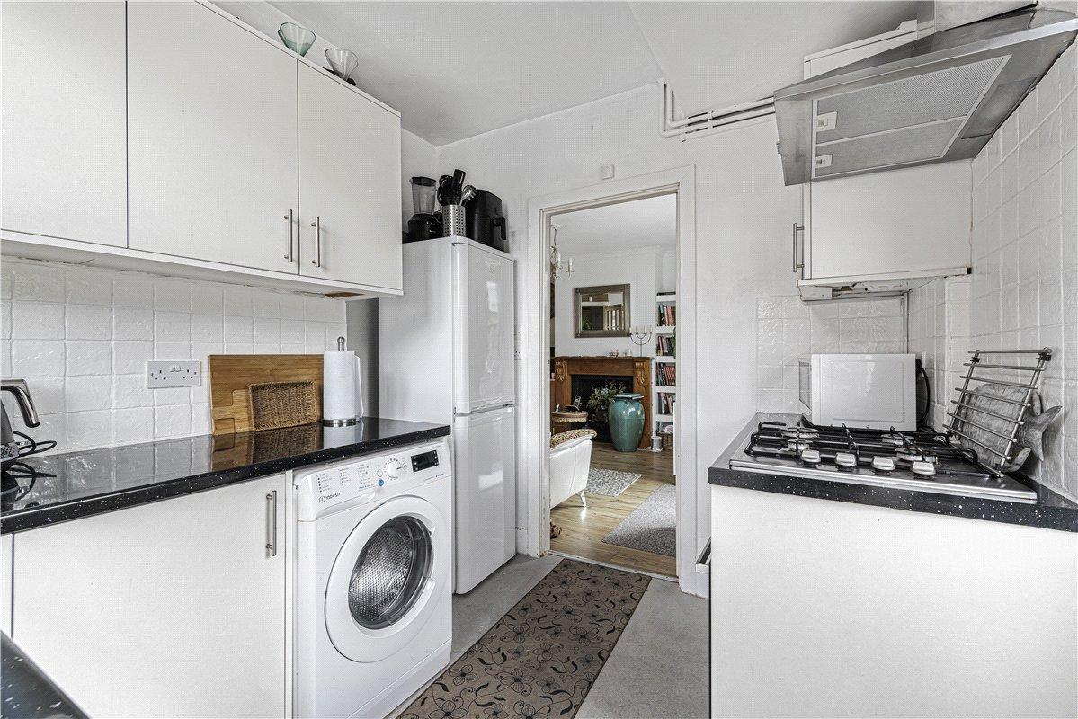 2 bedroom bungalow for sale in South Orpington | Robinson Jackson