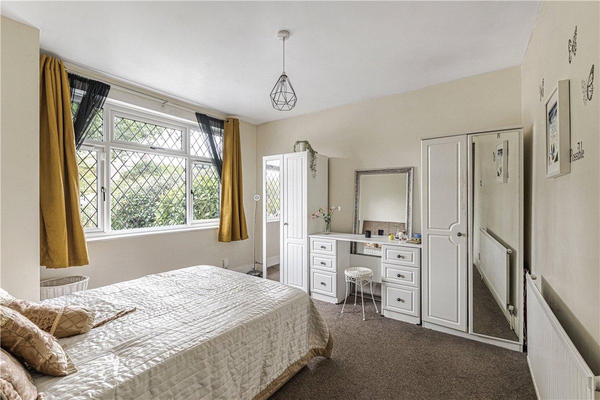 2 bedroom bungalow for sale in South Orpington | Robinson Jackson